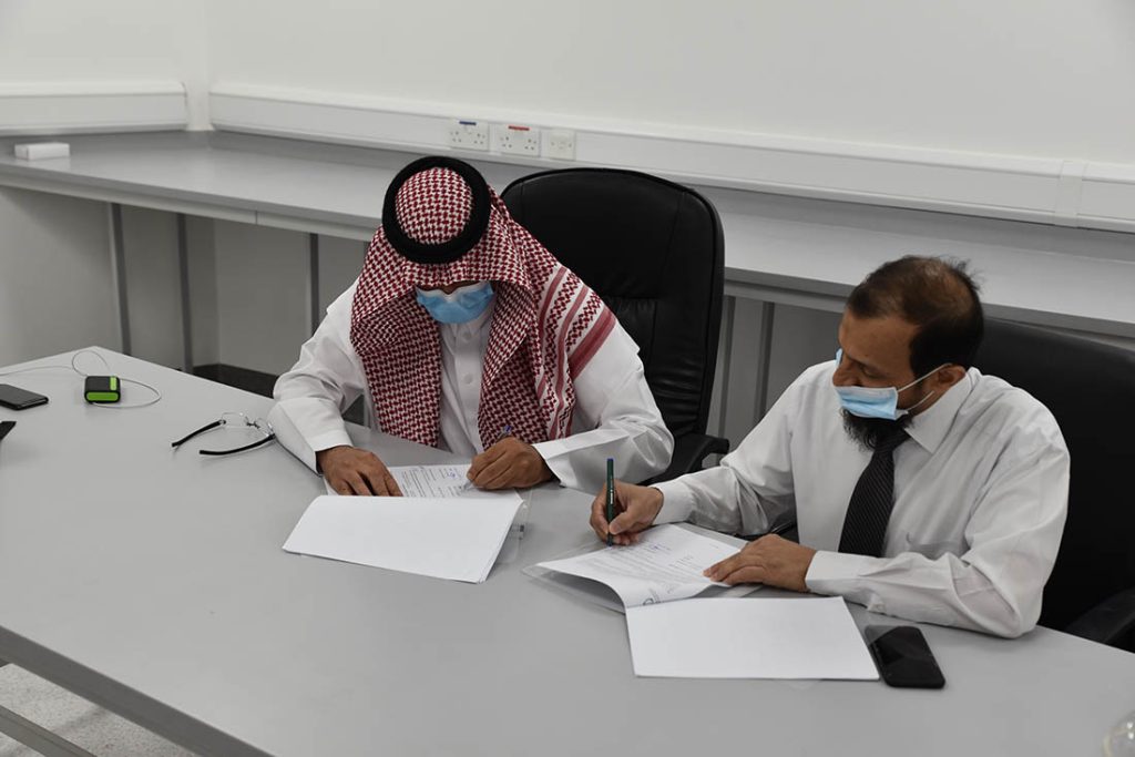توقيع اتفاقية شراكة تعاونية مع مدينة الملك سعود الطبية – إدارة المختبرات الطبية وعلم الأمراض